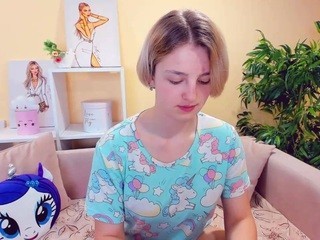 monikaaa naked Live Sex Chat Room