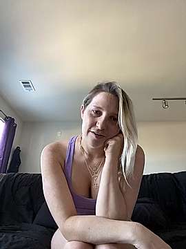 msfancyyy naked stripping on cam for live sex video chat