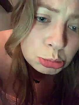 nowthatsoundsfun69 naked stripping on cam for live sex video chat