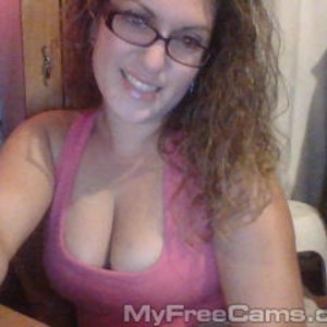 PrurientKitty naked before webcam in live video chat