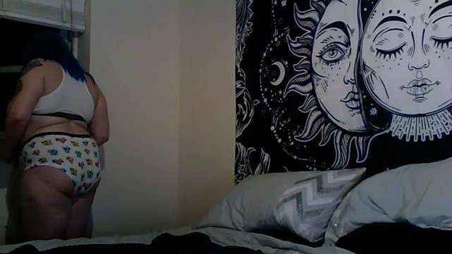 RavenRevolution naked stripping on cam for live sex video chat