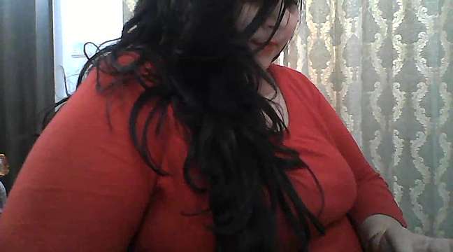 SexyHotCurves naked stripping on cam for live sex video chat