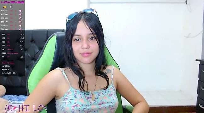 sexysteffy19 naked stripping on cam for live sex video chat