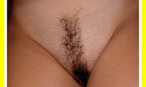 SiouxPrincess naked before webcam in live video chat