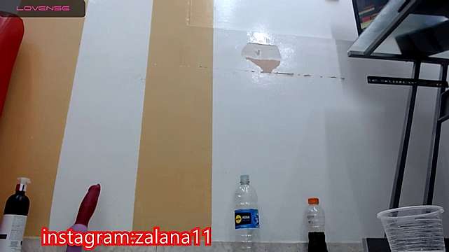 SophiasSantos naked stripping on cam for live sex video chat