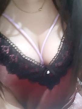 sweetbabygirl555 naked stripping on cam for live sex video chat