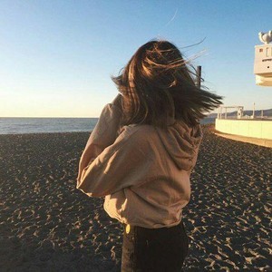 VeroniCruiser naked before webcam in live video chat