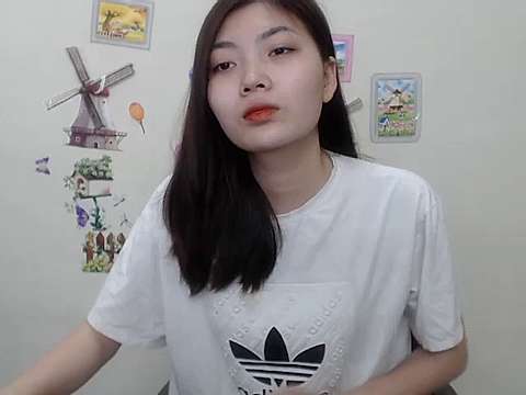 Wendy_Una naked stripping on cam for live sex video chat