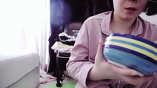 xiaofangchina naked stripping on cam for live sex video chat