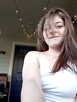 Xxkida naked stripping on cam for live sex video chat
