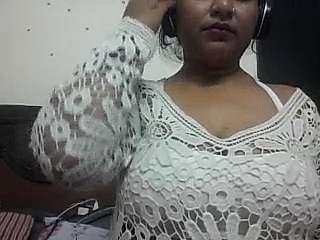 Yaminigupta naked stripping on cam for live sex video chat