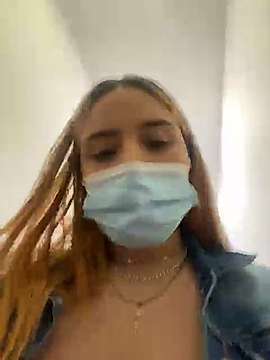 –Zarah– naked stripping on cam for live sex video chat