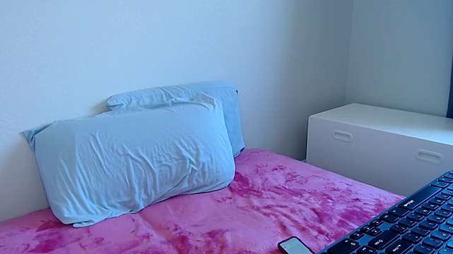 Allisonstarx naked stripping on cam for live sex video chat
