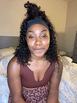 fatclit naked stripping on cam for live sex video chat