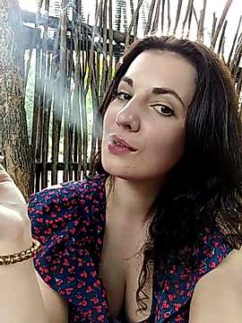 FlavorJazz naked stripping on cam for live sex video chat