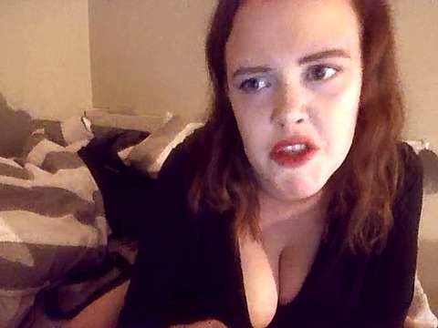 goodgirly naked stripping on cam for live sex video chat