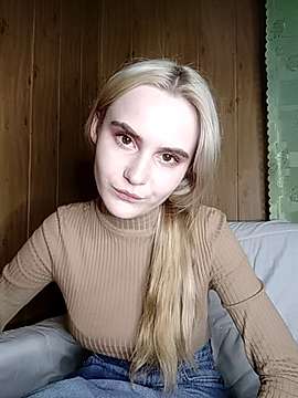 KathyXSun naked stripping on cam for live sex video chat