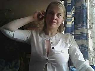 Kiss_Mi_ naked stripping on cam for live sex video chat