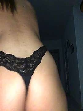 Kylie_dear naked stripping on cam for live sex video chat