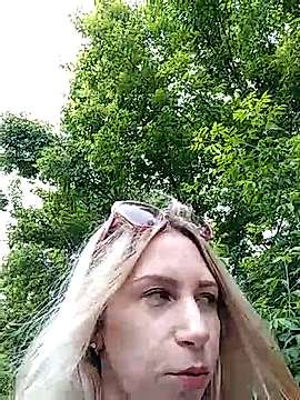 MasterMargorita naked stripping on cam for live sex video chat