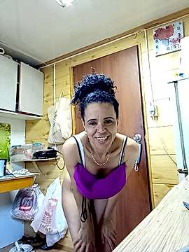 Sofia_Sweet85 naked stripping on cam for live sex video chat