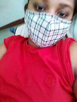 Tainaa_Berrry naked stripping on cam for live sex video chat