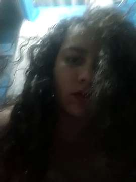 Usurpadora naked stripping on cam for live sex video chat