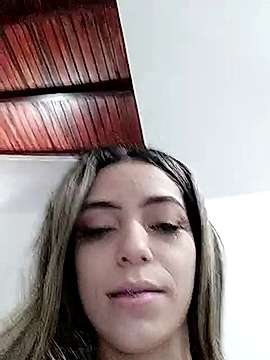 welcome_to_paradise_ naked stripping on cam for live sex video chat