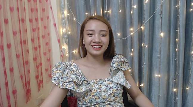 Yu_Han69 naked stripping on cam for live sex video chat