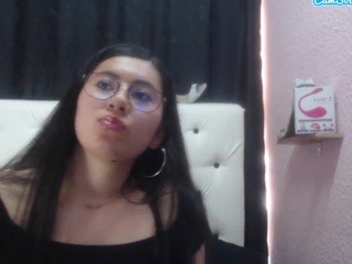 Ariana-Cute naked Live Sex Chat Room
