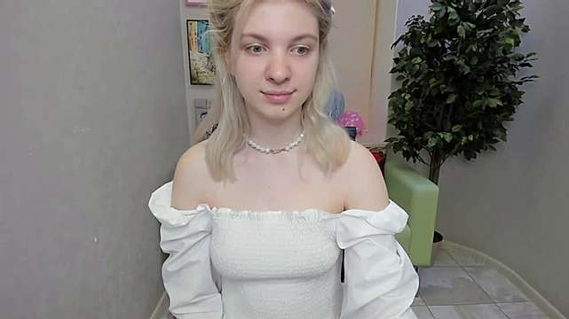 baby_fire_ naked stripping on cam for live sex video chat