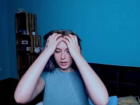 Briar_Lee naked stripping on cam for live sex video chat