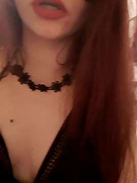 dolce-anabel naked stripping on cam for live sex video chat