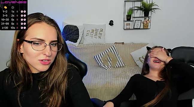 Emma_Alisia naked stripping on cam for live sex video chat