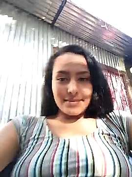 Franchesca22 naked stripping on cam for live sex video chat