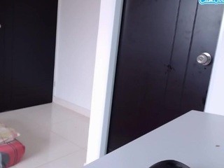 Honey28 naked Live Sex Chat Room