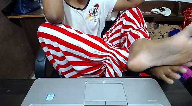 NancyRuvi naked stripping on cam for live sex video chat