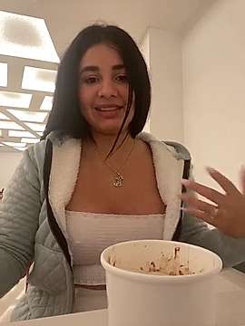 ROSSE_Queen naked stripping on cam for live sex video chat