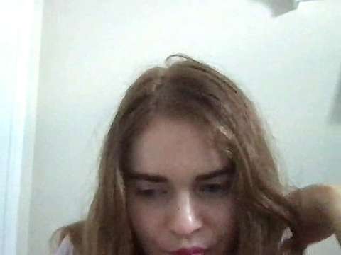 SexySweetNaomi naked stripping on cam for live sex video chat