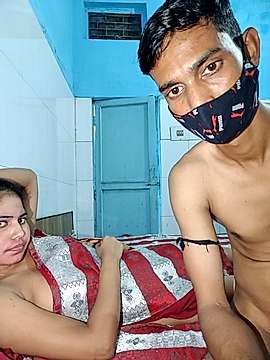 Shahdab20 naked stripping on cam for live sex video chat