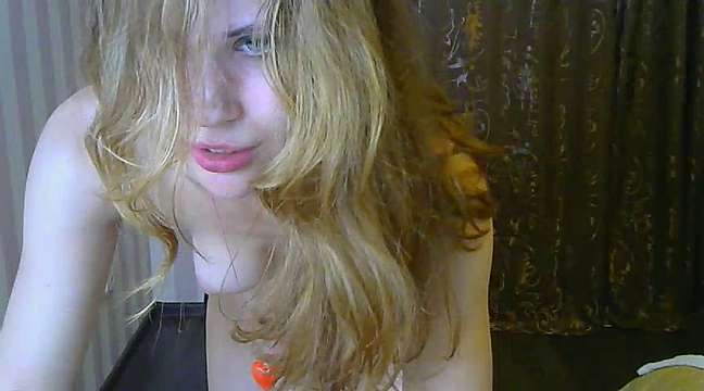 sharon3000 naked stripping on cam for live sex video chat