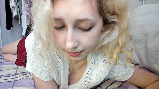 shelly3333 naked stripping on cam for live sex video chat
