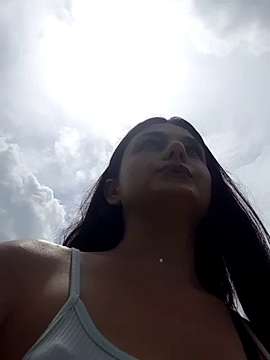 UnderShock naked stripping on cam for live sex video chat