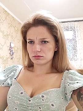 Alisa_XXX naked stripping on cam for live sex video chat