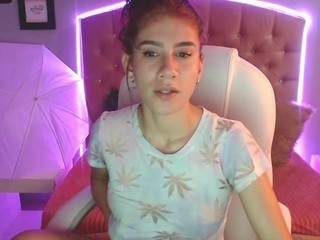 Amber-desire naked Live Sex Chat Room