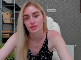 BlondElvira naked Live Sex Chat Room