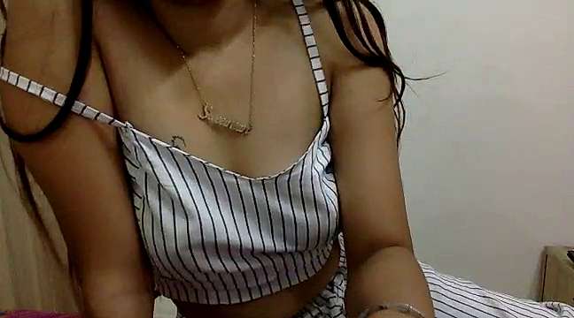 Candy-Coin naked stripping on cam for live sex video chat
