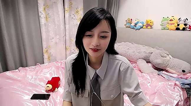 daseixx naked stripping on cam for live sex video chat