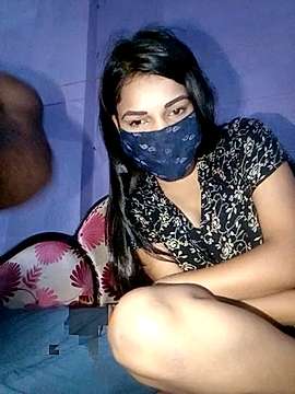 DraughtyVilla naked stripping on cam for live sex video chat