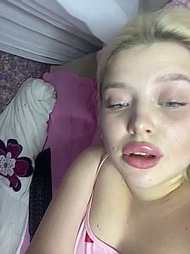Eva___Marys naked stripping on cam for live sex video chat